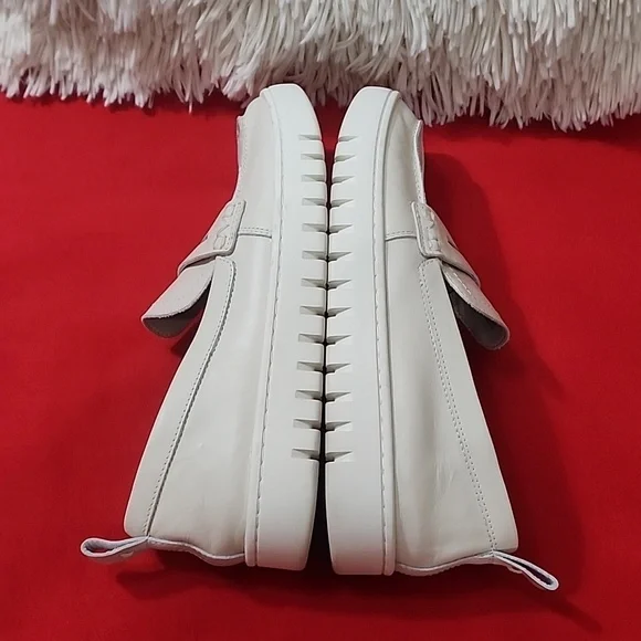 Vionic Uptown Penny Loafer - Picture 7 of 10